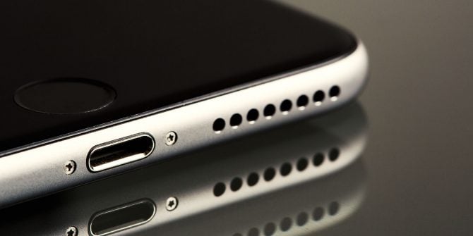 3 Risques de sécurité du capteur de mouvement Android et comment rester en sécurité 6 Android Motion Sensor Security Risk - haut-parleur du téléphone
