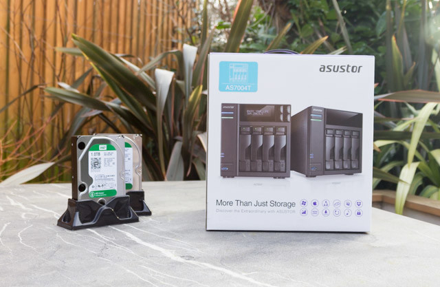 ASUSTOR AS7004T NAS et revue et remise de Media Center 13 asustor as7004t nas - boîtier et lecteurs