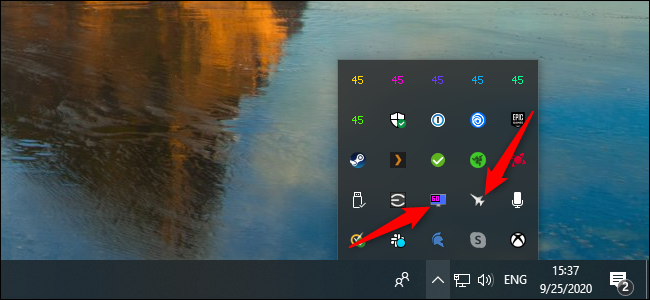 Comment surveiller les performances du PC en jeu avec MSI Afterburner 7 Les icônes Afterburner et RivaTuner Statistics Server dans la barre d'état système sous Windows 10.