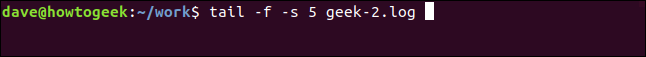 Comment utiliser la commande tail sous Linux 23 tail -f -s 5 geek-1.log dans une fenêtre de terminal